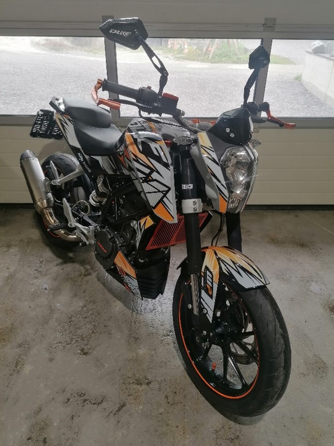KTM Duke 125